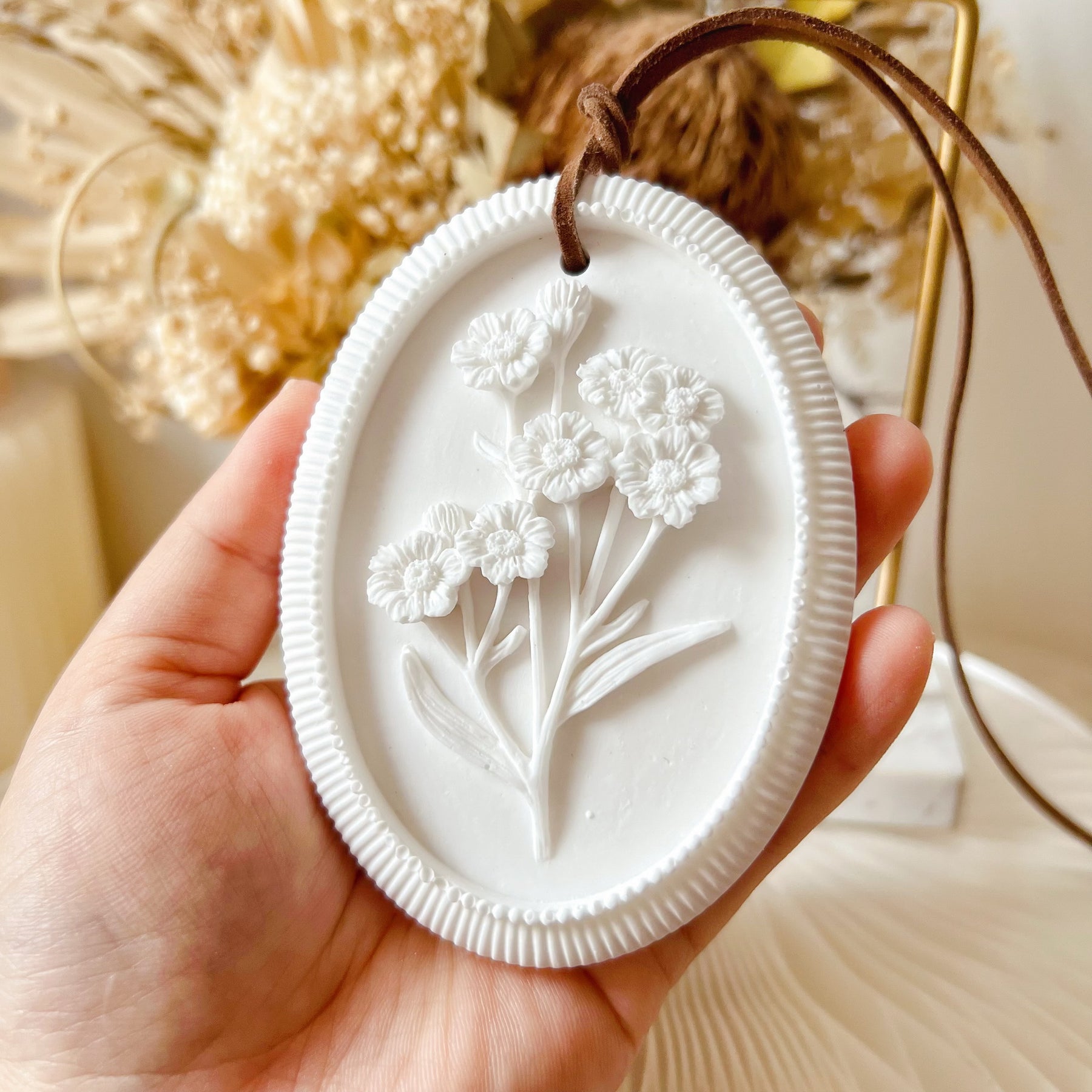 Handmade Daisy Flower Home Hanging Diffuser LMJ Candles