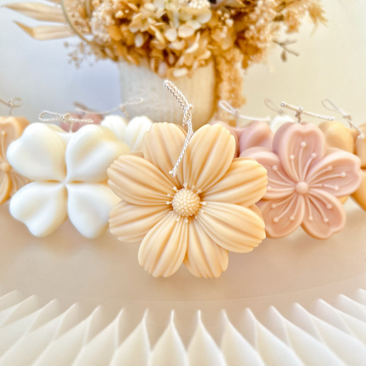 Floral Glow Scented Soy Candle | Cherry Blossom, Daisy & Four Leaf Clover | LMJ Candles