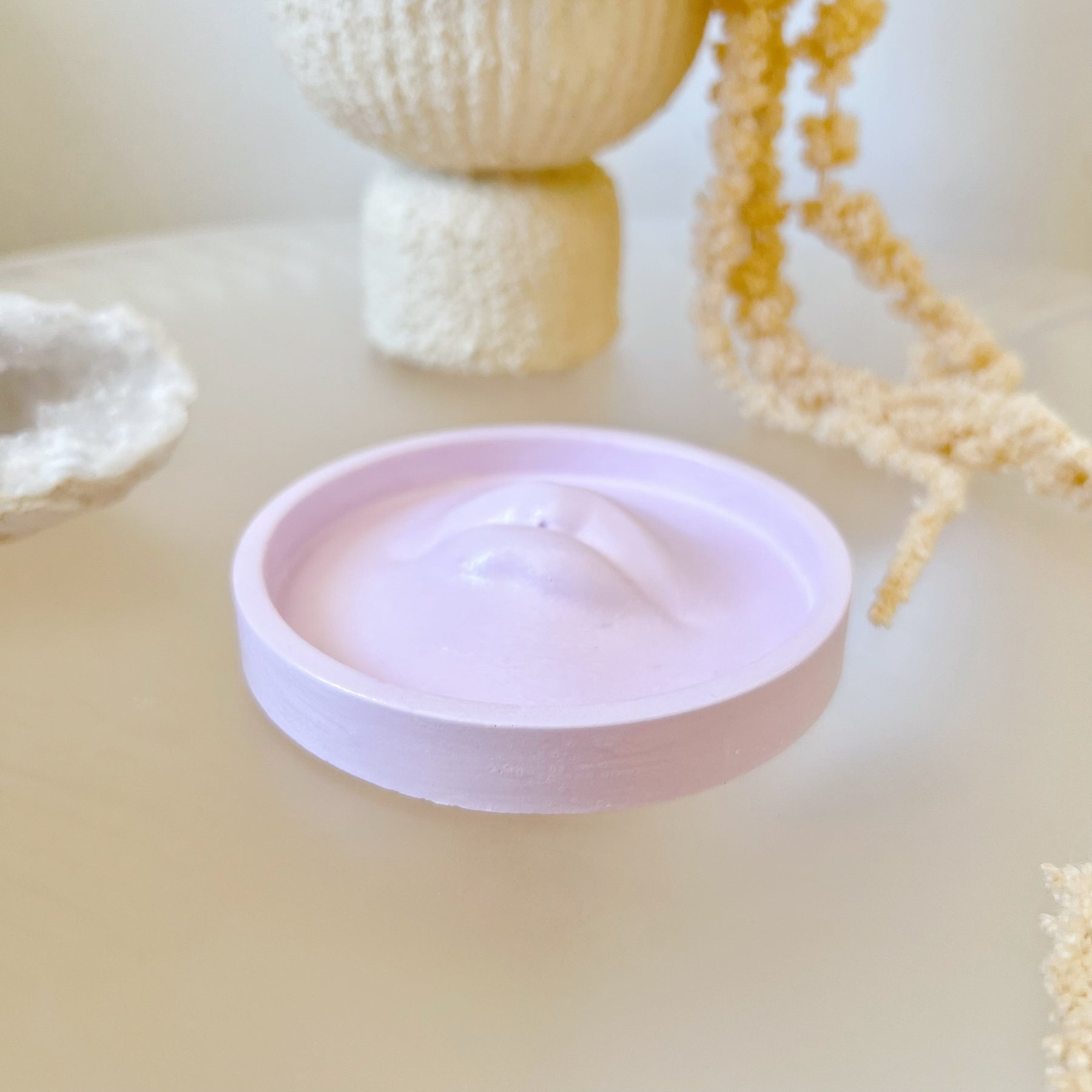 Handmade Lips Shaped Round Incense Holder - LMJ Candles