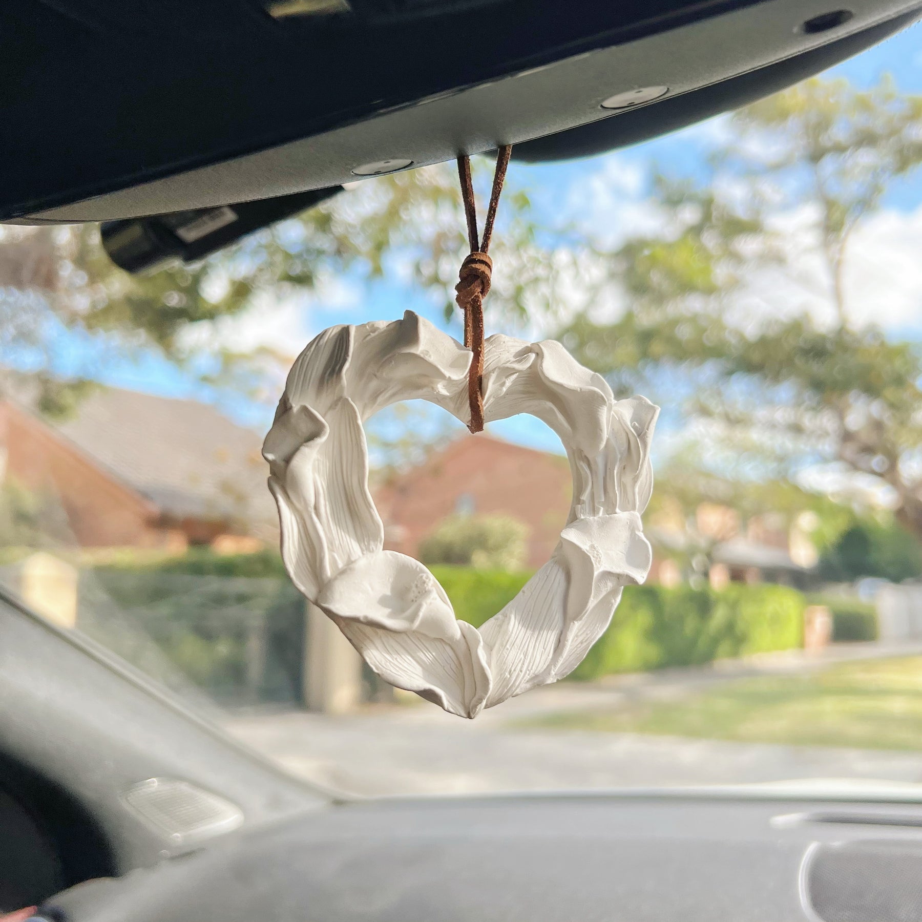 Flower Heart Frame - Car Hanging Diffuser | LMJ Candles