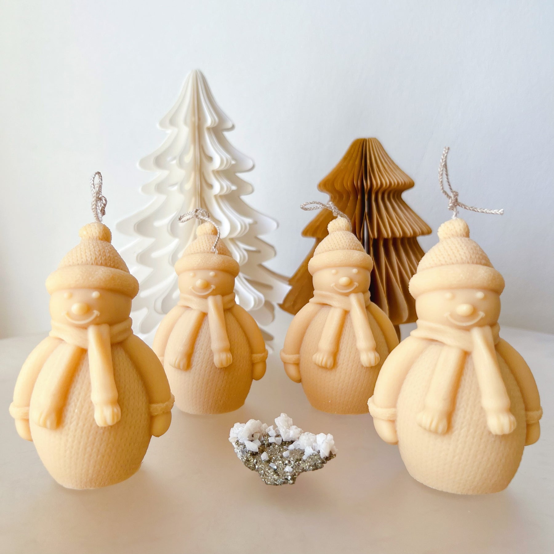 Christmas Gift & Xmas Décor - Snowman Candle - LMJ Candles