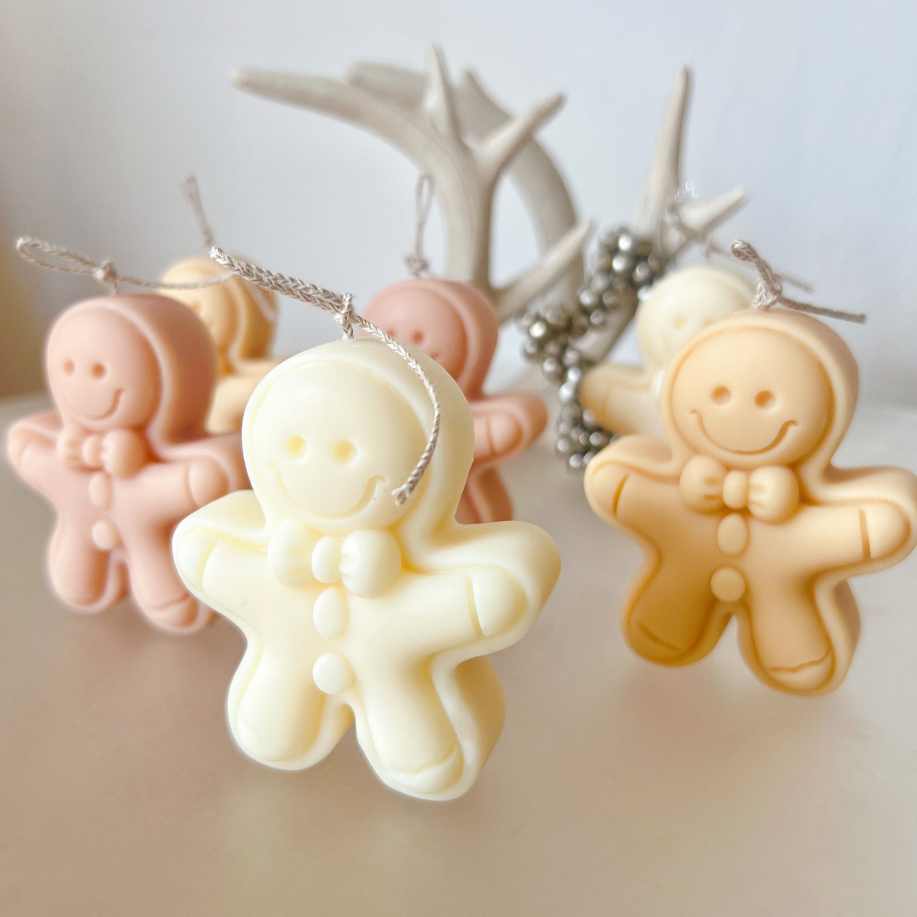 Christmas Gift & Xmas Décor, Gingerbread Man Candle - LMJ Candles