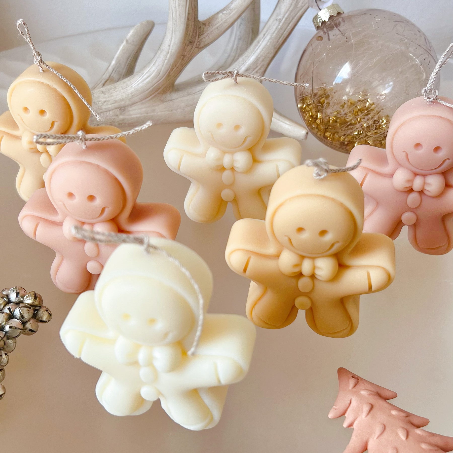 Christmas Gift & Xmas Décor, Gingerbread Man Candle - LMJ Candles