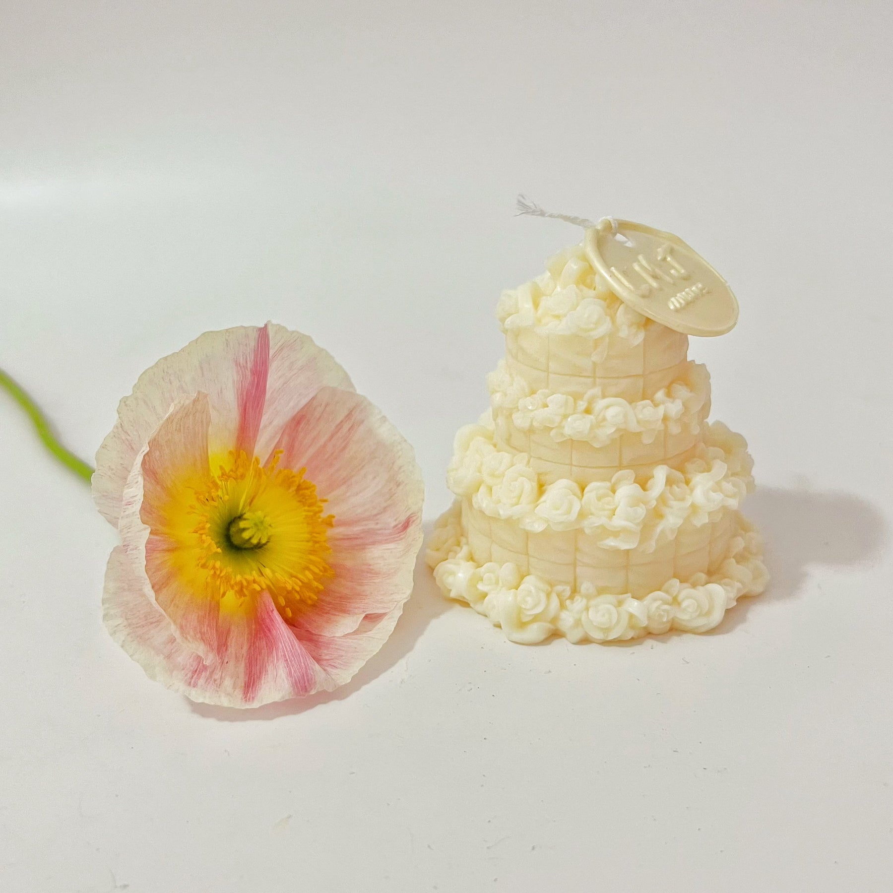 Rose Cake Scented Soy Candle, Birthday Gifts - LMJ Candles