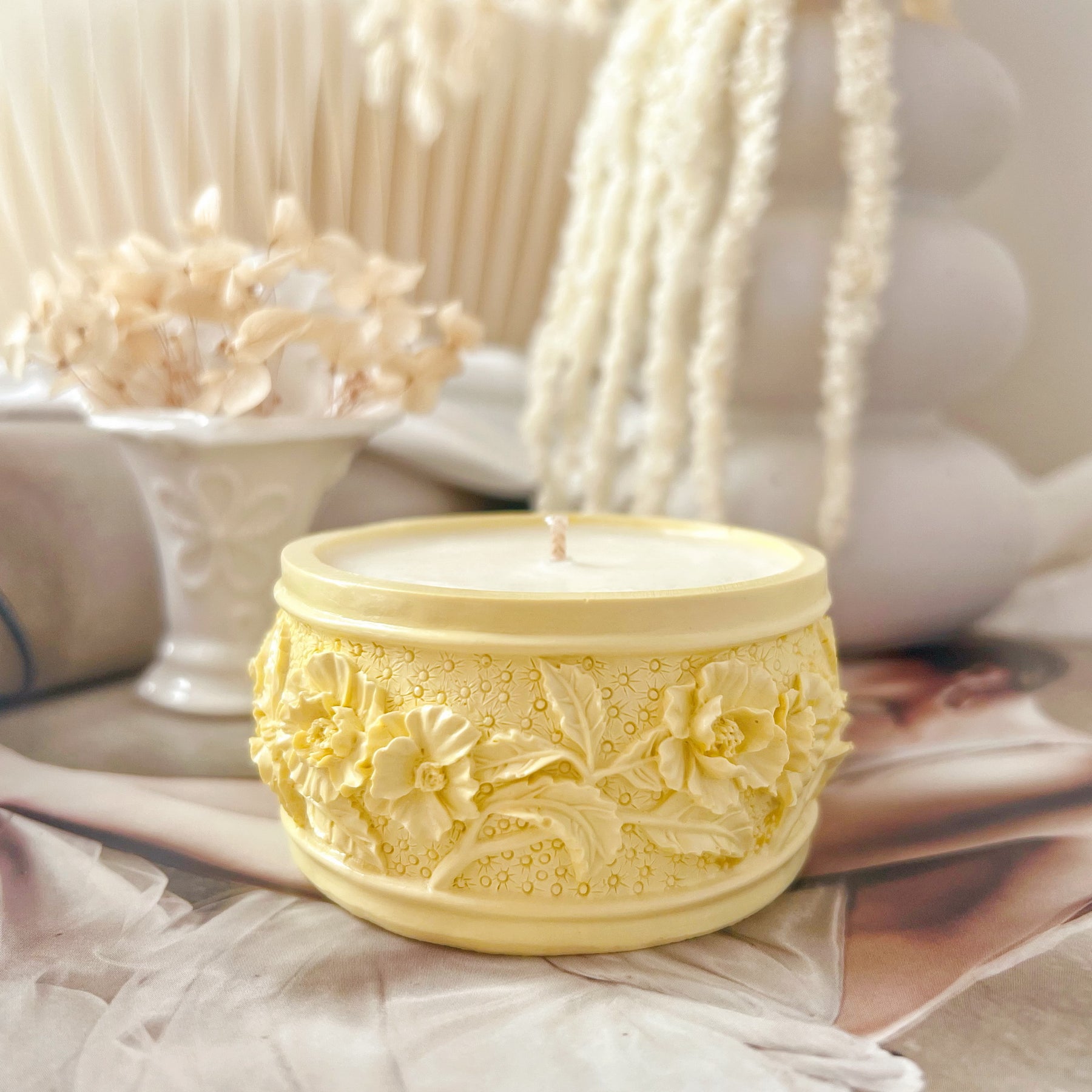 Handmade Daisy Flower Jar Soy Wax Candle | LMJ Candles