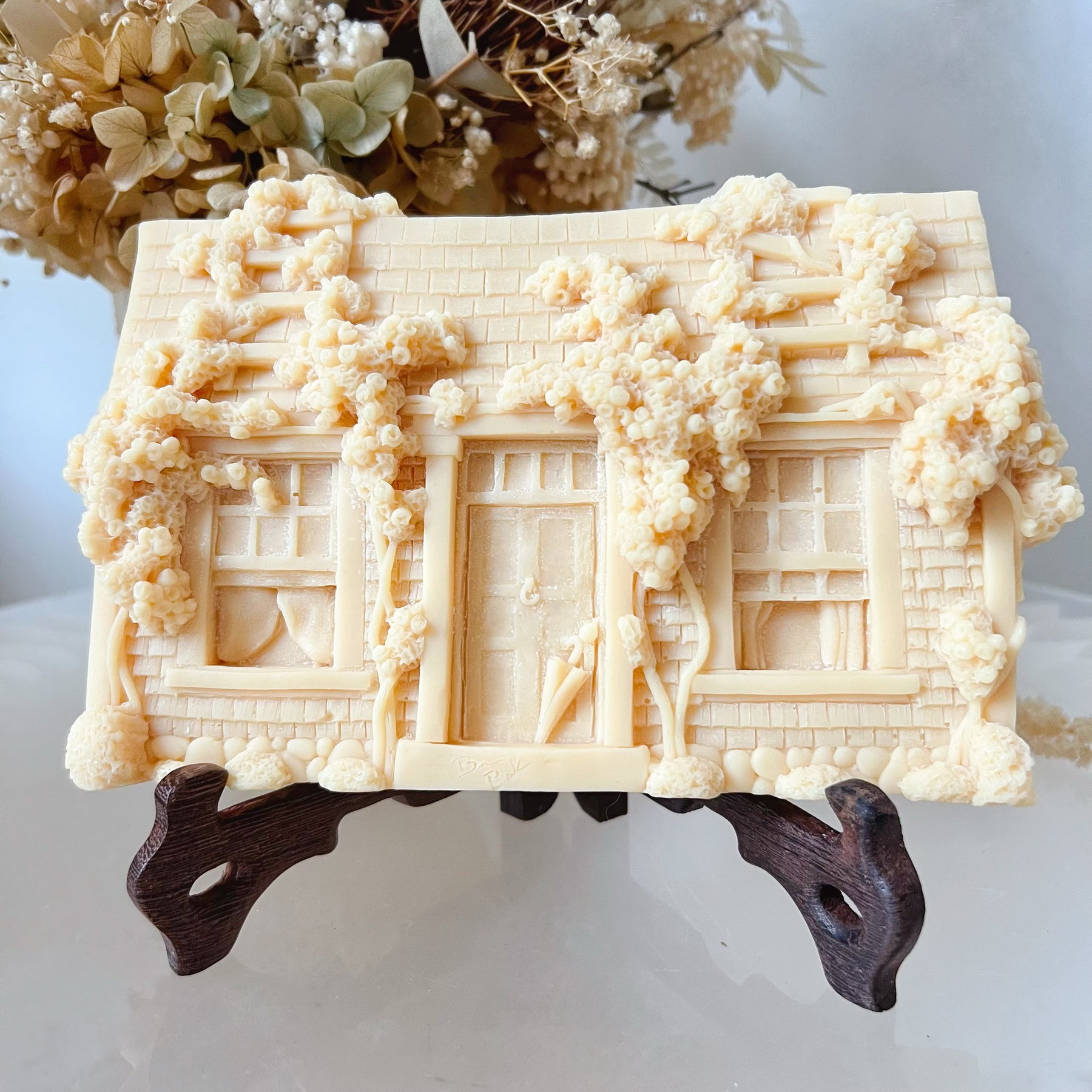 Garden House Scented Soy Wax Tablet - Home Décor | LMJ Candles