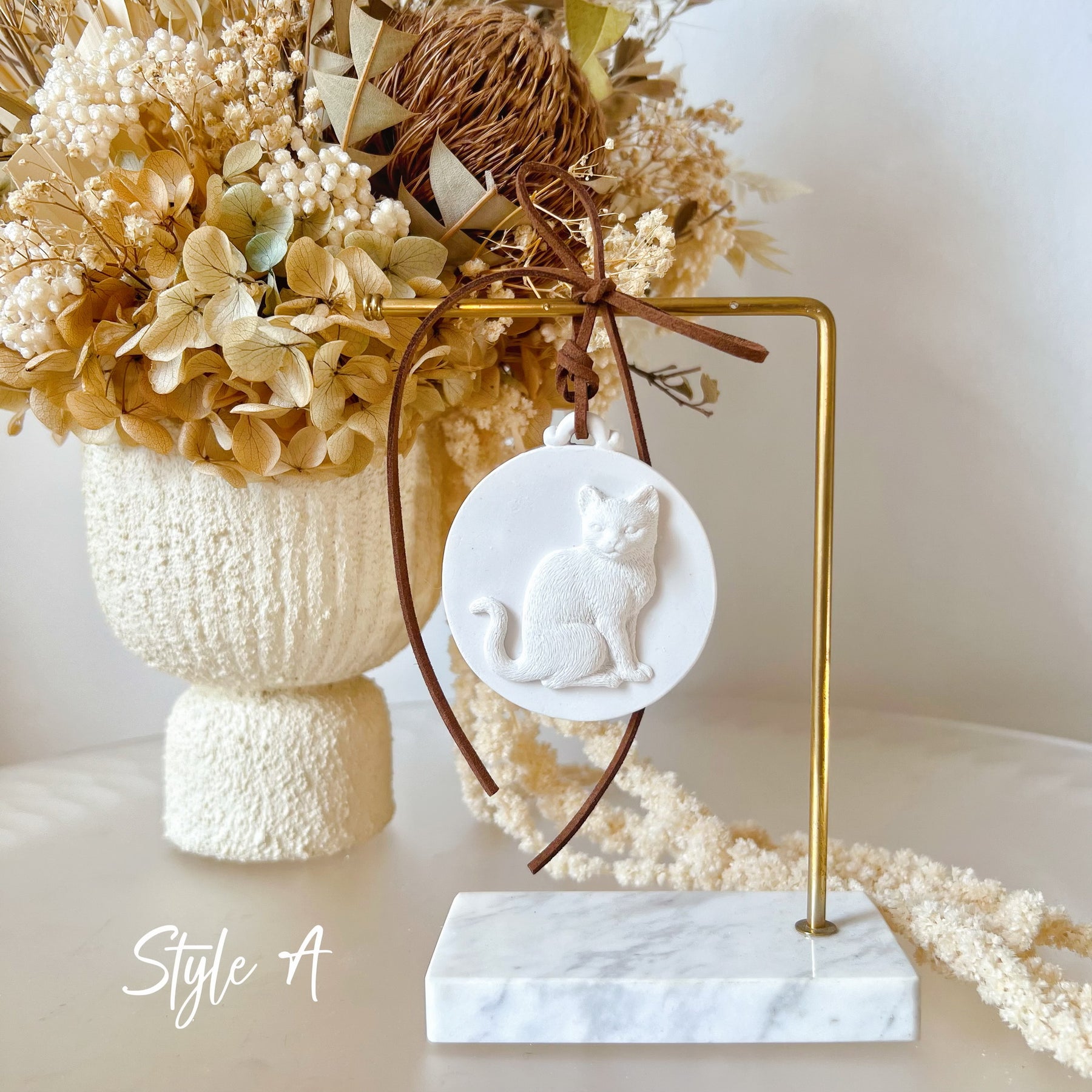 Shorthair Cat - Car Hanging Air Diffuser | LMJ Candles