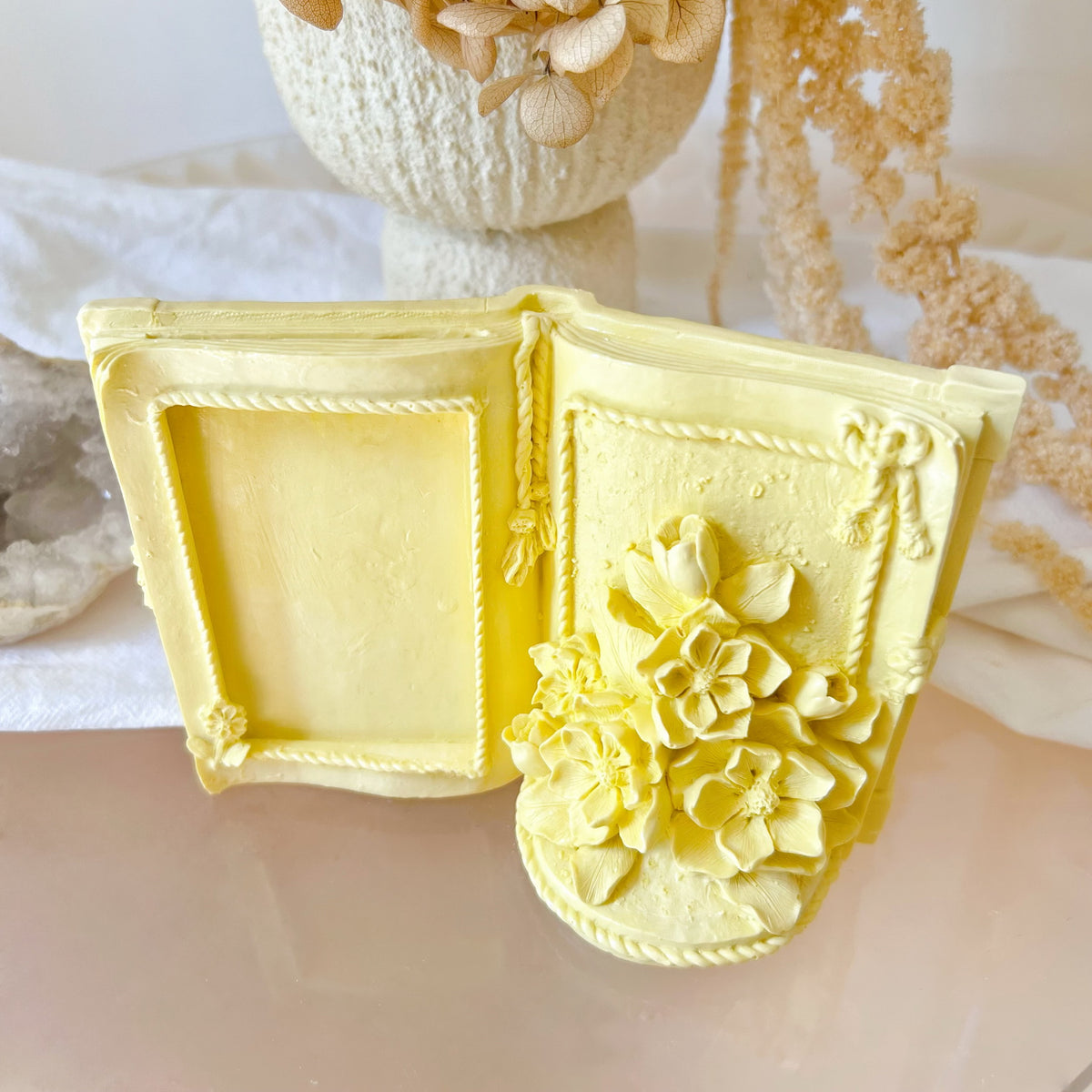 Handmade Magnolias Photo Frame, Home Décor - LMJ Candles