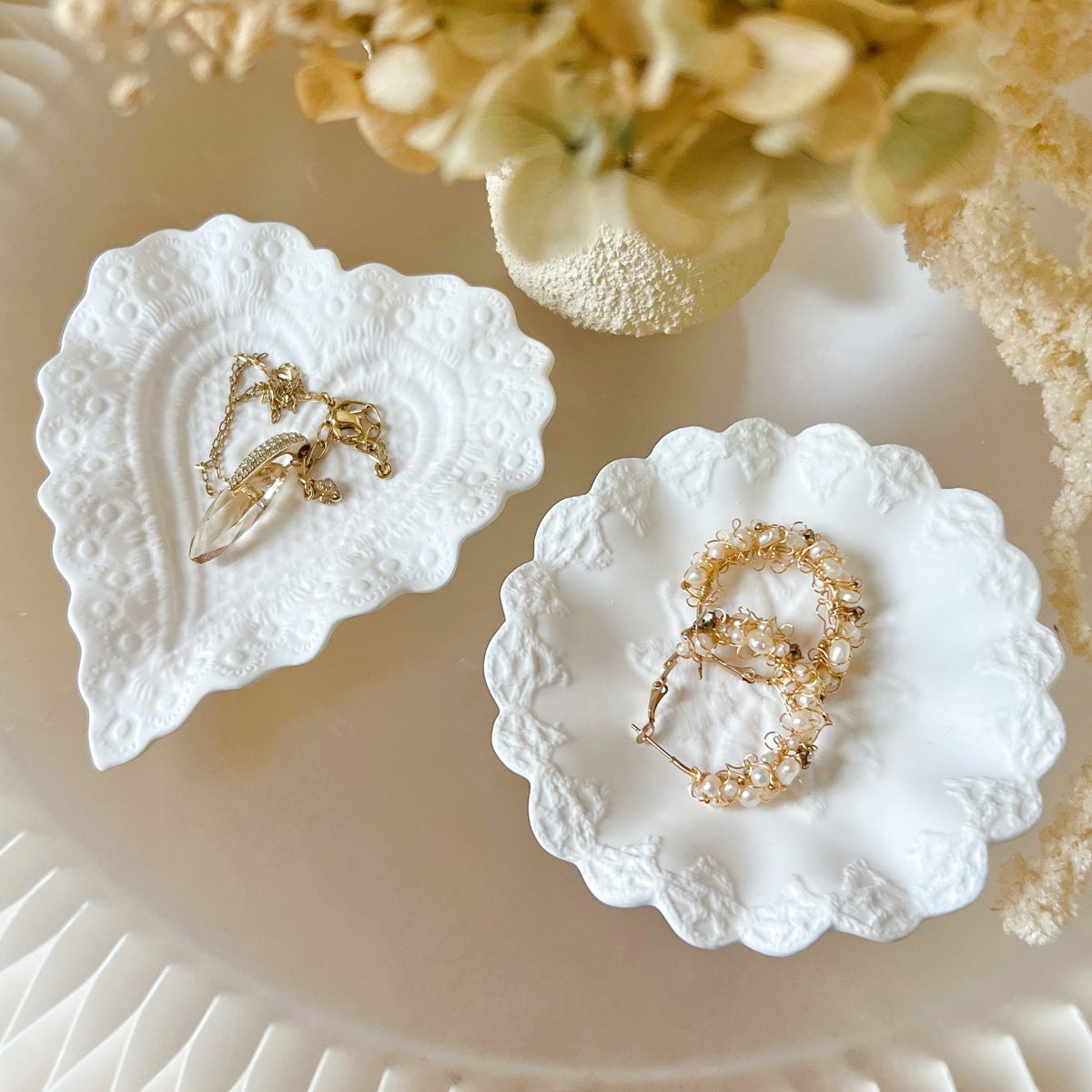 Handmade Vintage Round And Heart Shaped Decorative Tray LMJ Candles