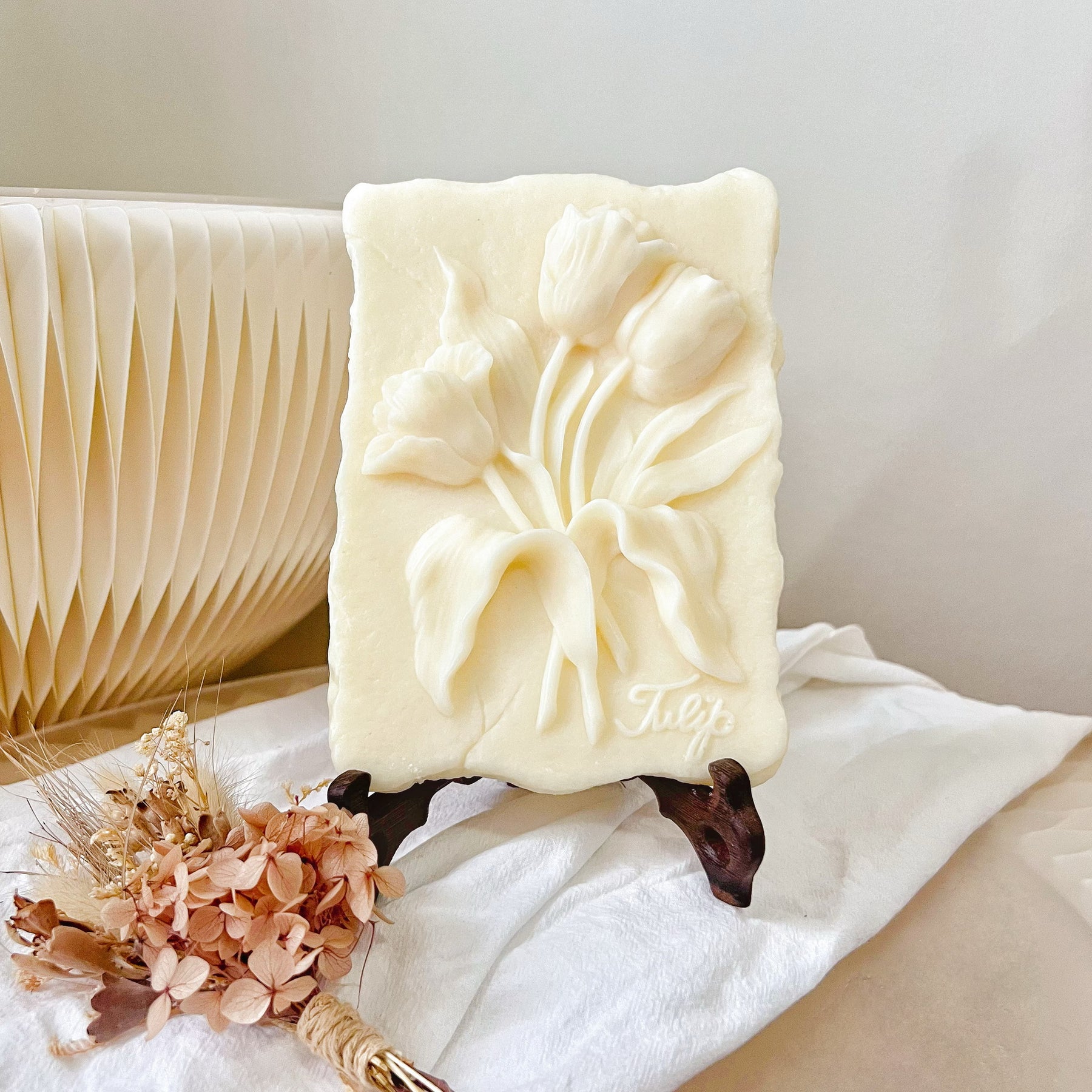 Carved Flower Scented Soy Wax Tablet | LMJ Candles