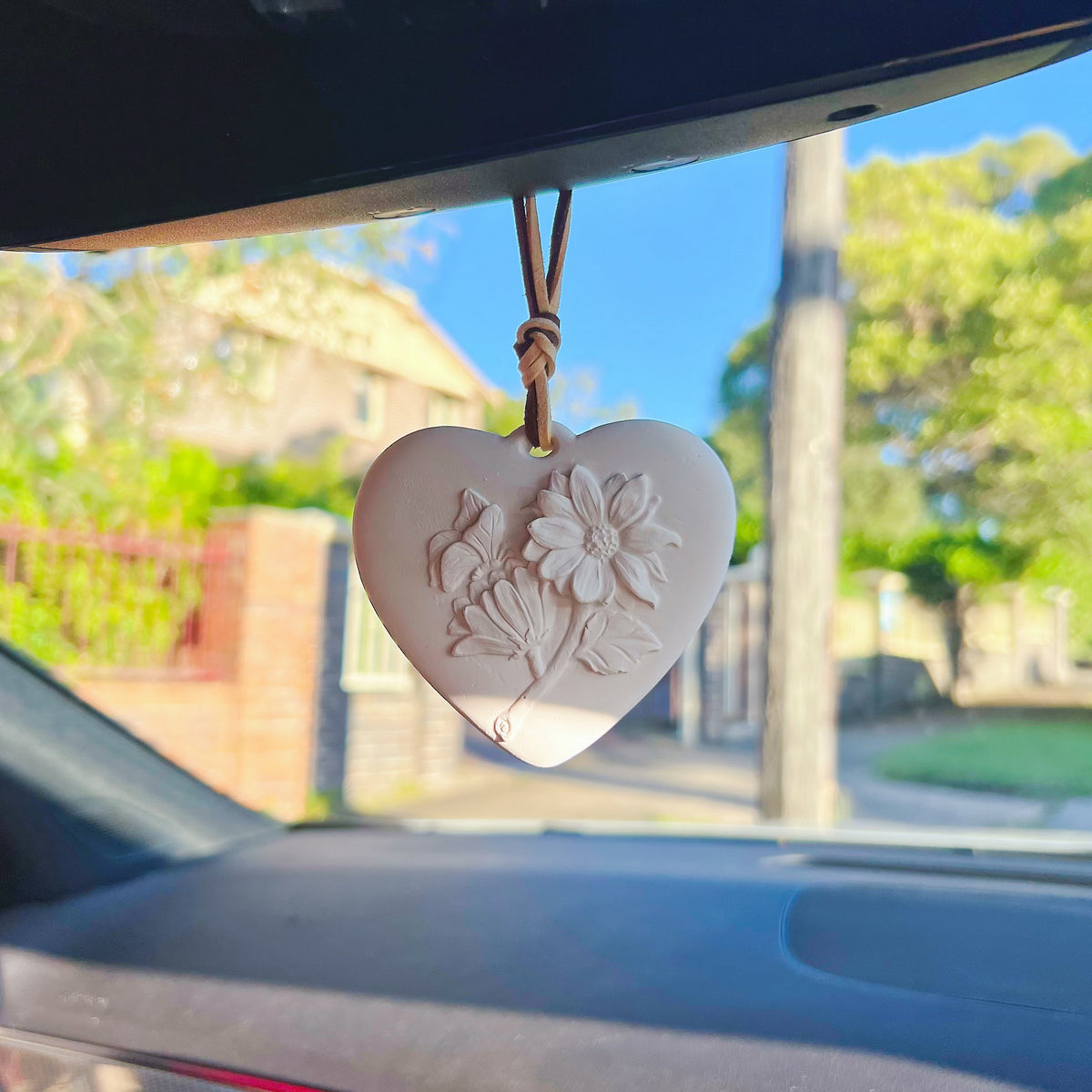 Flower Heart Air Freshener - Car Hanging Diffuser | LMJ Candles