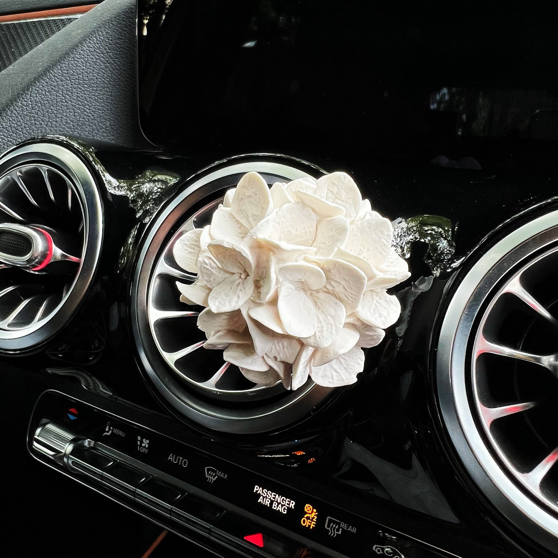 Hydrangea Air Freshener Car Vent Clip Hanging Diffuser | LMJ Candles
