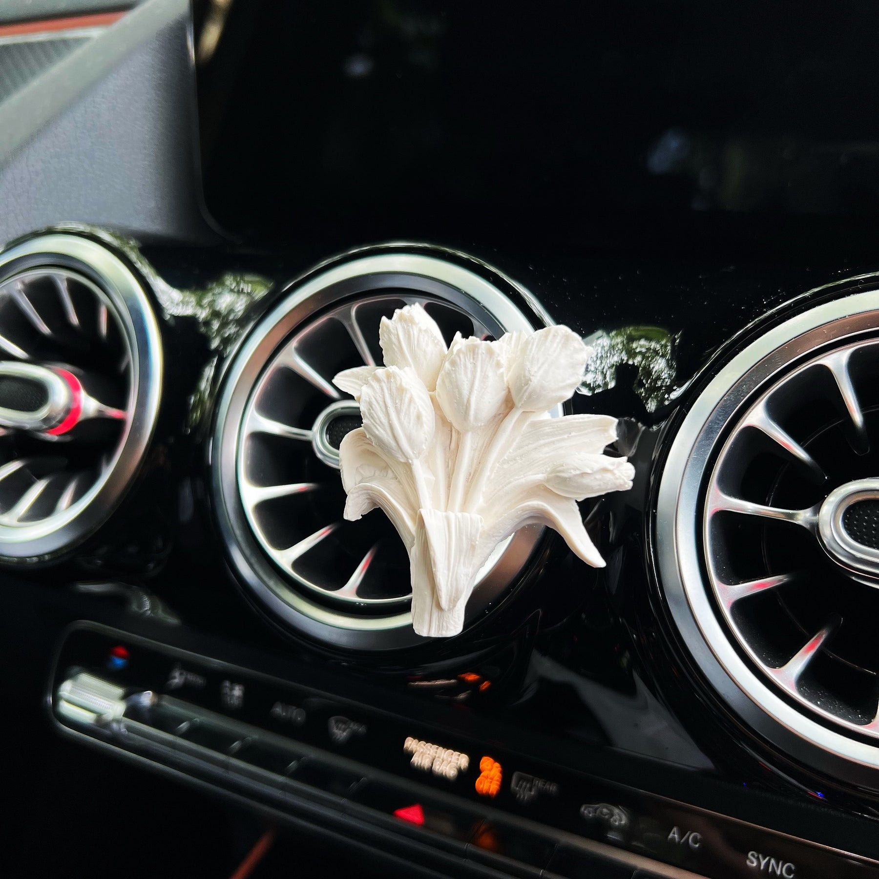 Tulip Bunch Air Freshener - Car Vent Clip | LMJ Candles