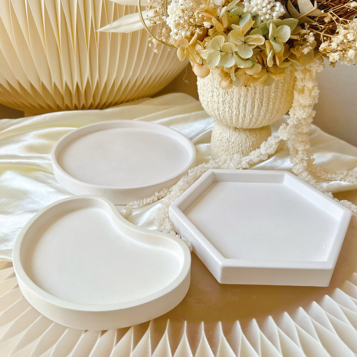 Handcrafted Minimalistic Candle Tray | LMJ Candles