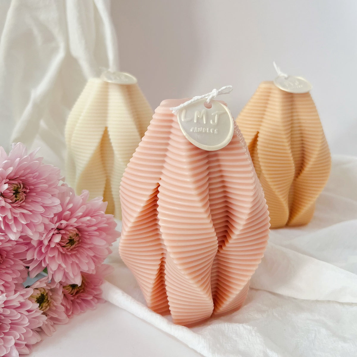 Ribbed Twirl Scented Candle - Captivating Home Décor | LMJ Candles