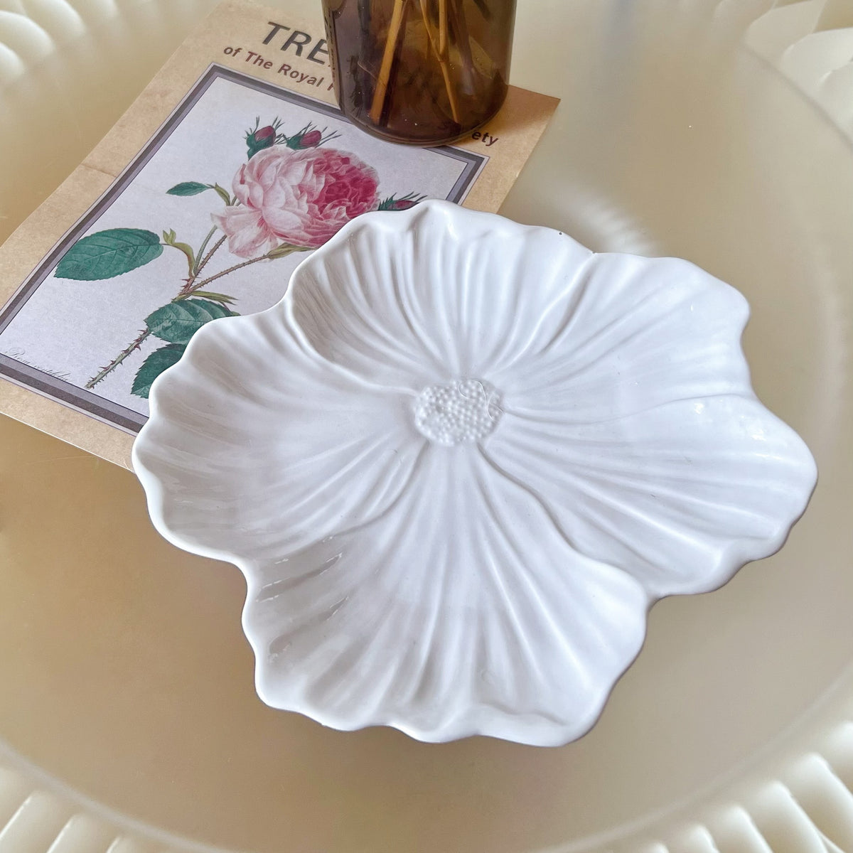 Handcrafted Hibiscus Flower Candle Tray - LMJ Candles