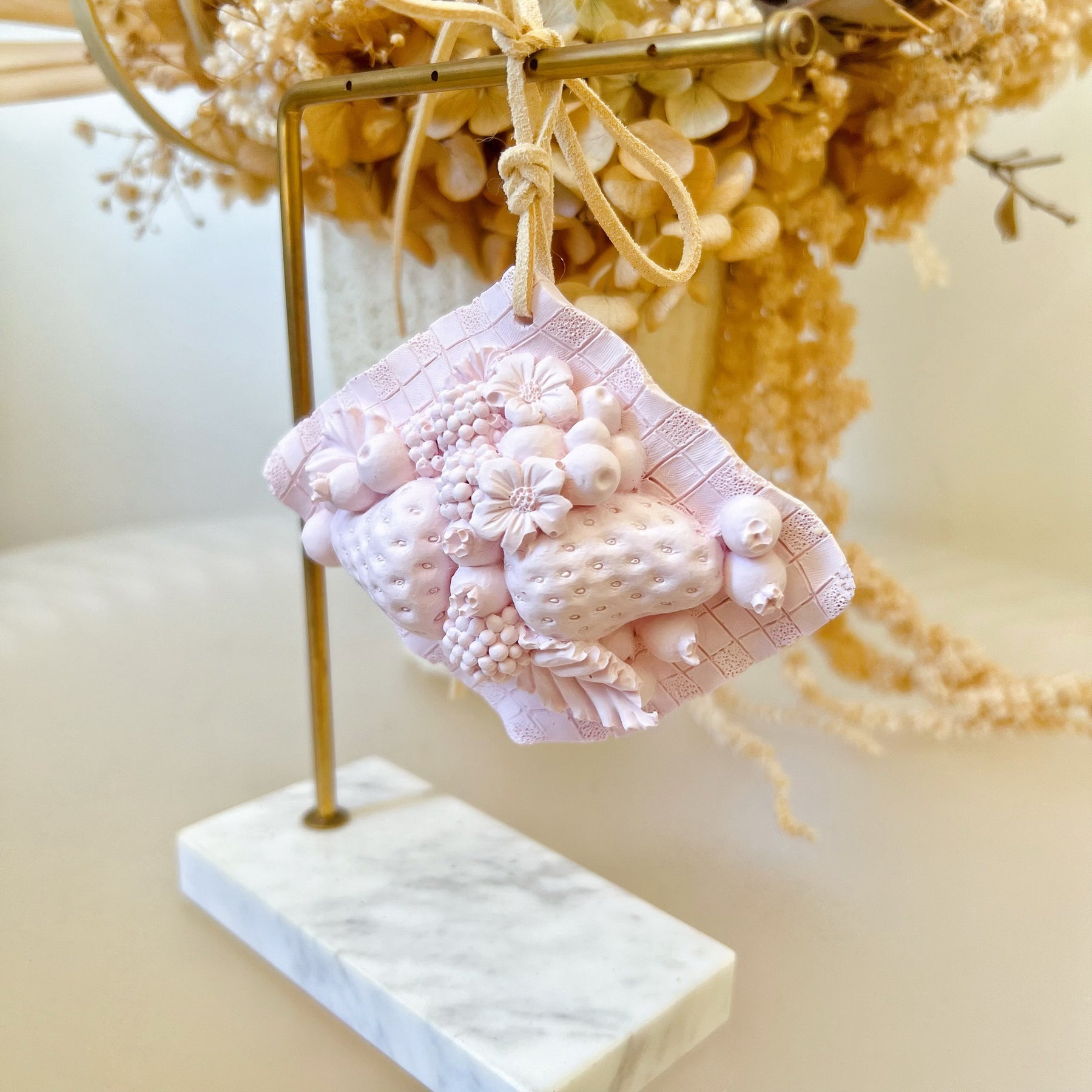 Handmade Strawberry Bouquet Home Hanging Diffuser | LMJ Candles