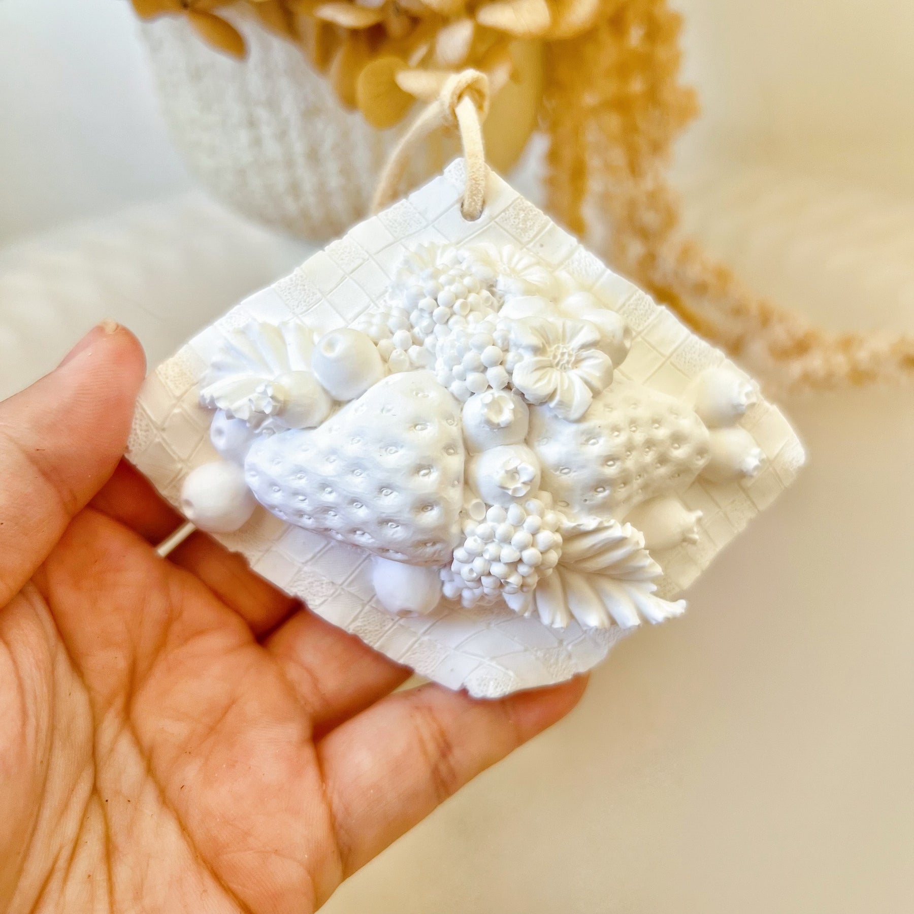 Handmade Strawberry Bouquet Home Hanging Diffuser | LMJ Candles