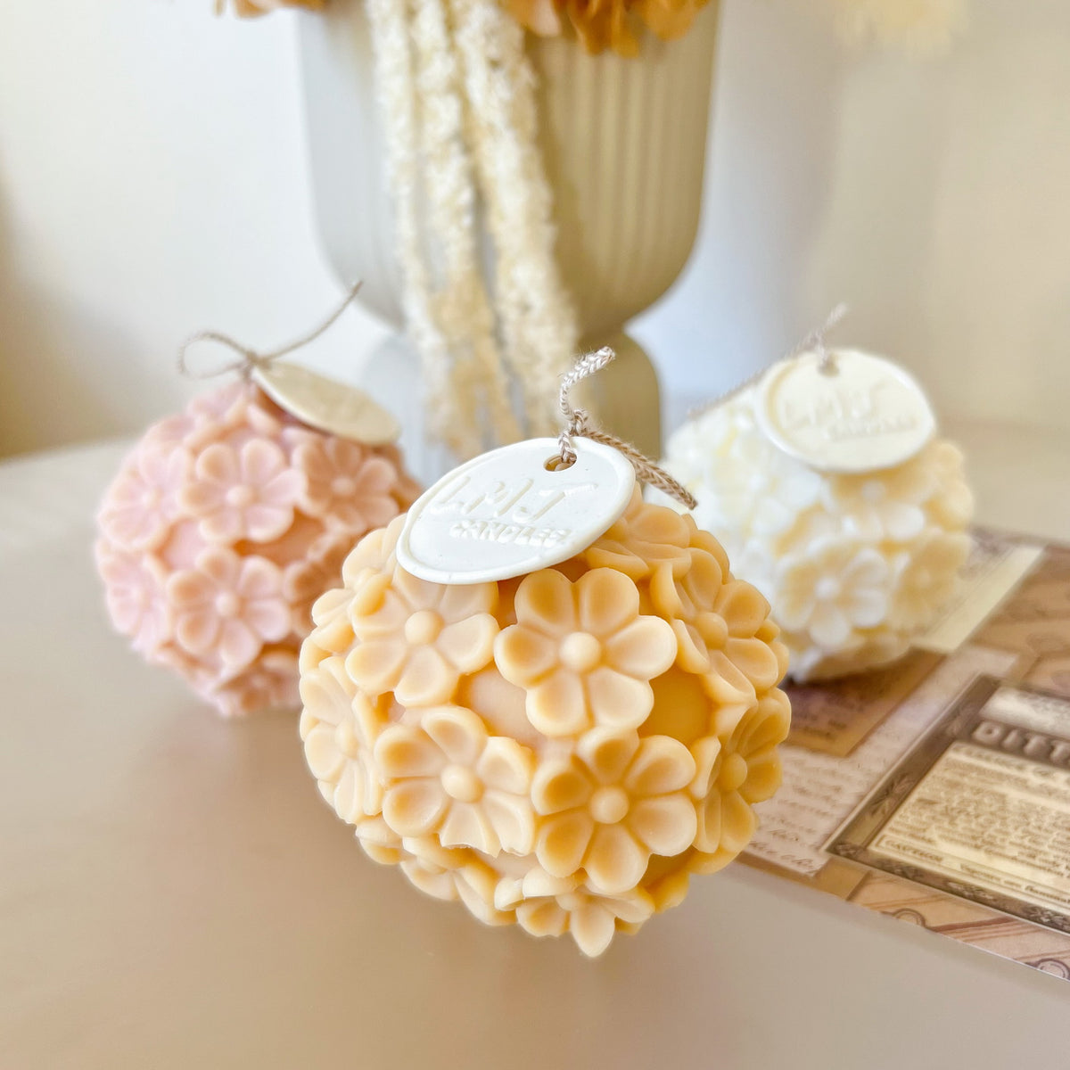 Small Daisy Ball Scented Soy Flower Candle - LMJ Candles