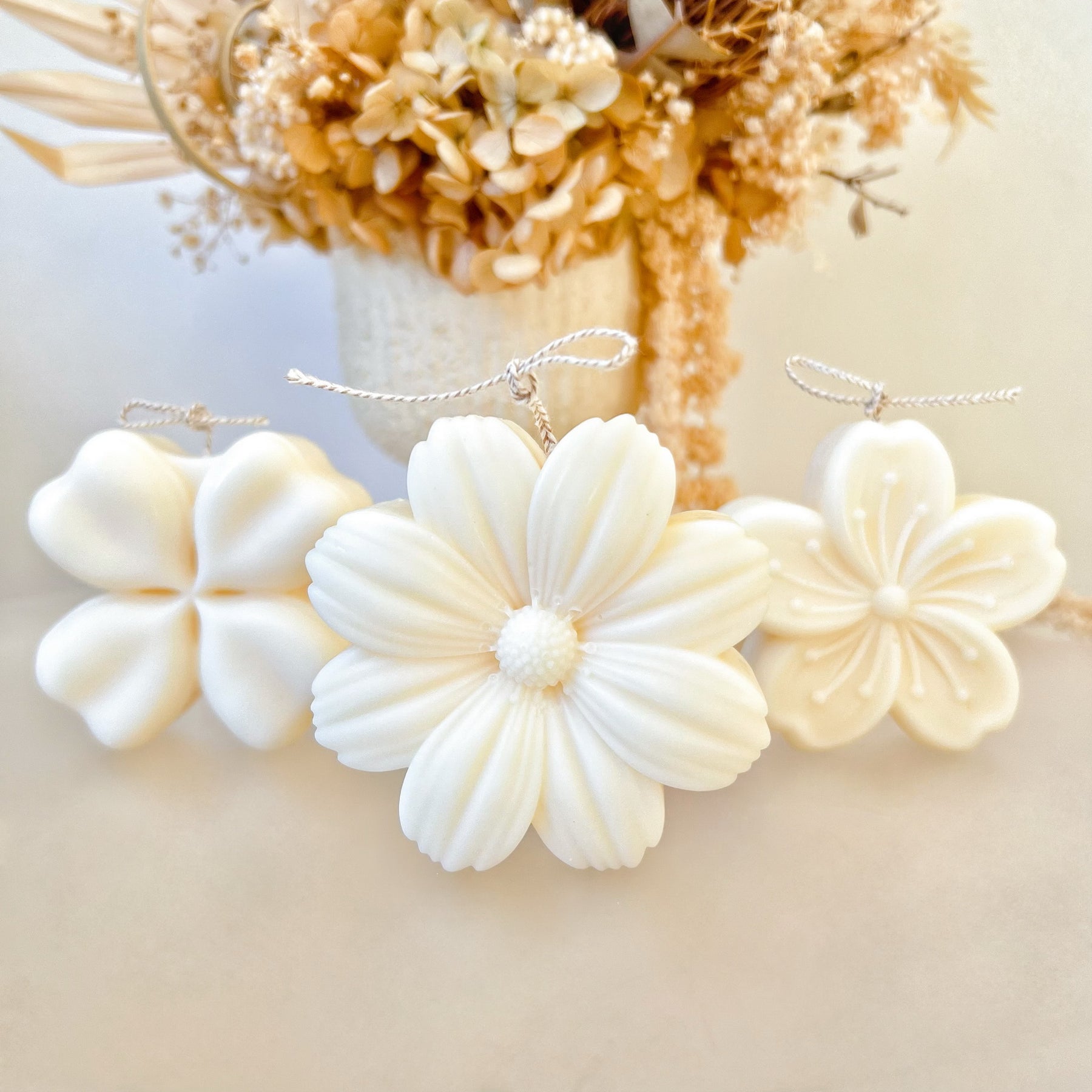 Floral Glow Scented Soy Candle | Cherry Blossom, Daisy & Four Leaf Clover | LMJ Candles