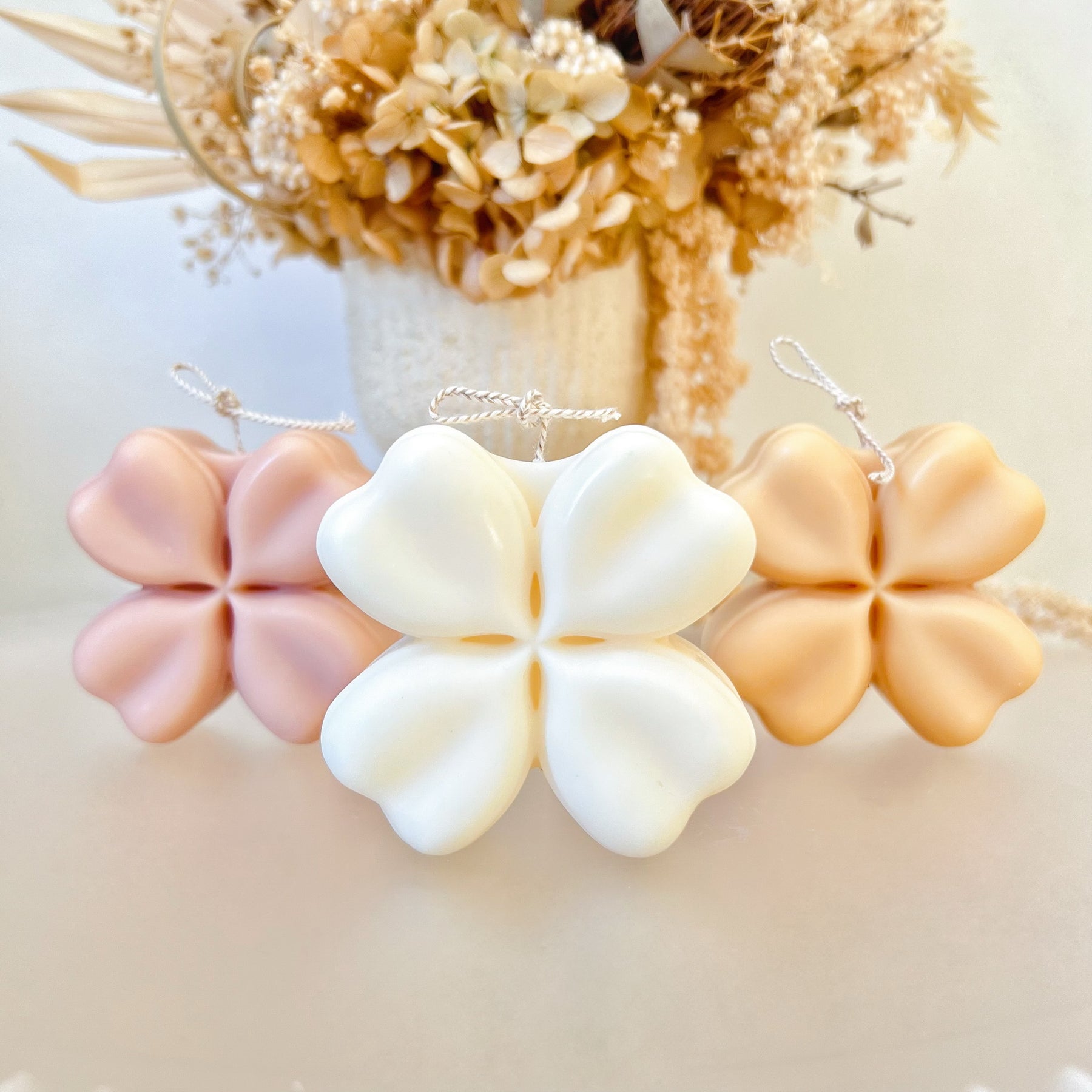 Floral Glow Scented Soy Candle | Cherry Blossom, Daisy & Four Leaf Clover | LMJ Candles
