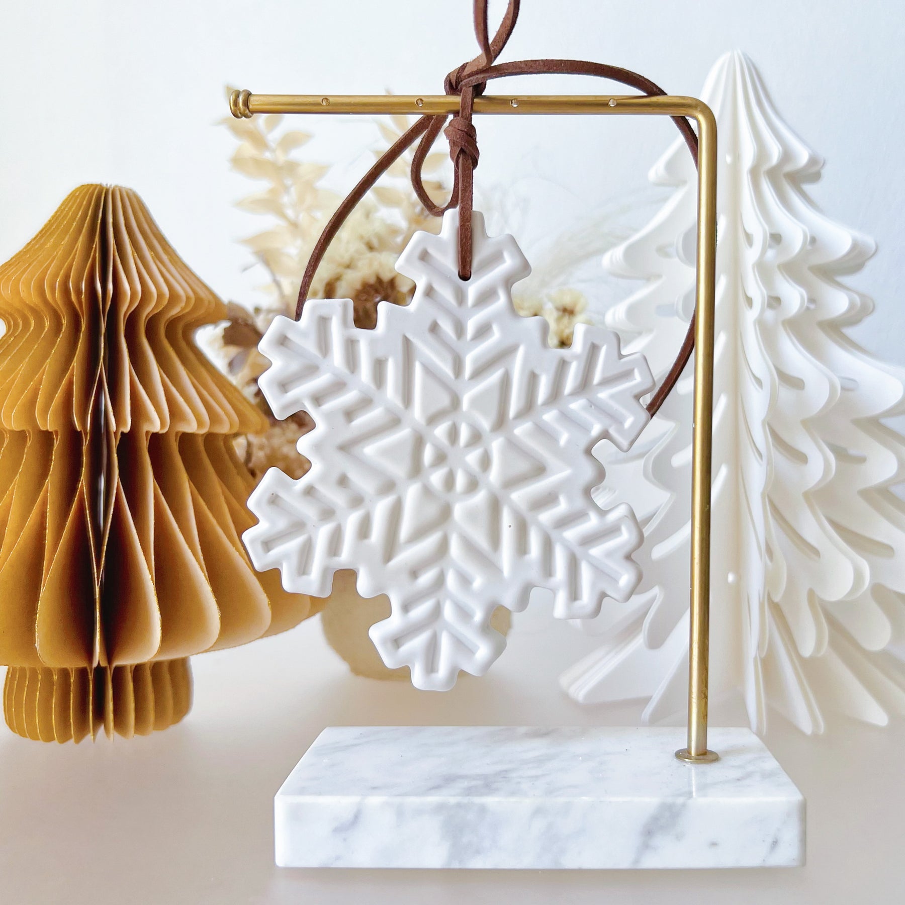 Snowflake Home Hanging Diffuser - Handmade Xmas Gift - LMJ Candles
