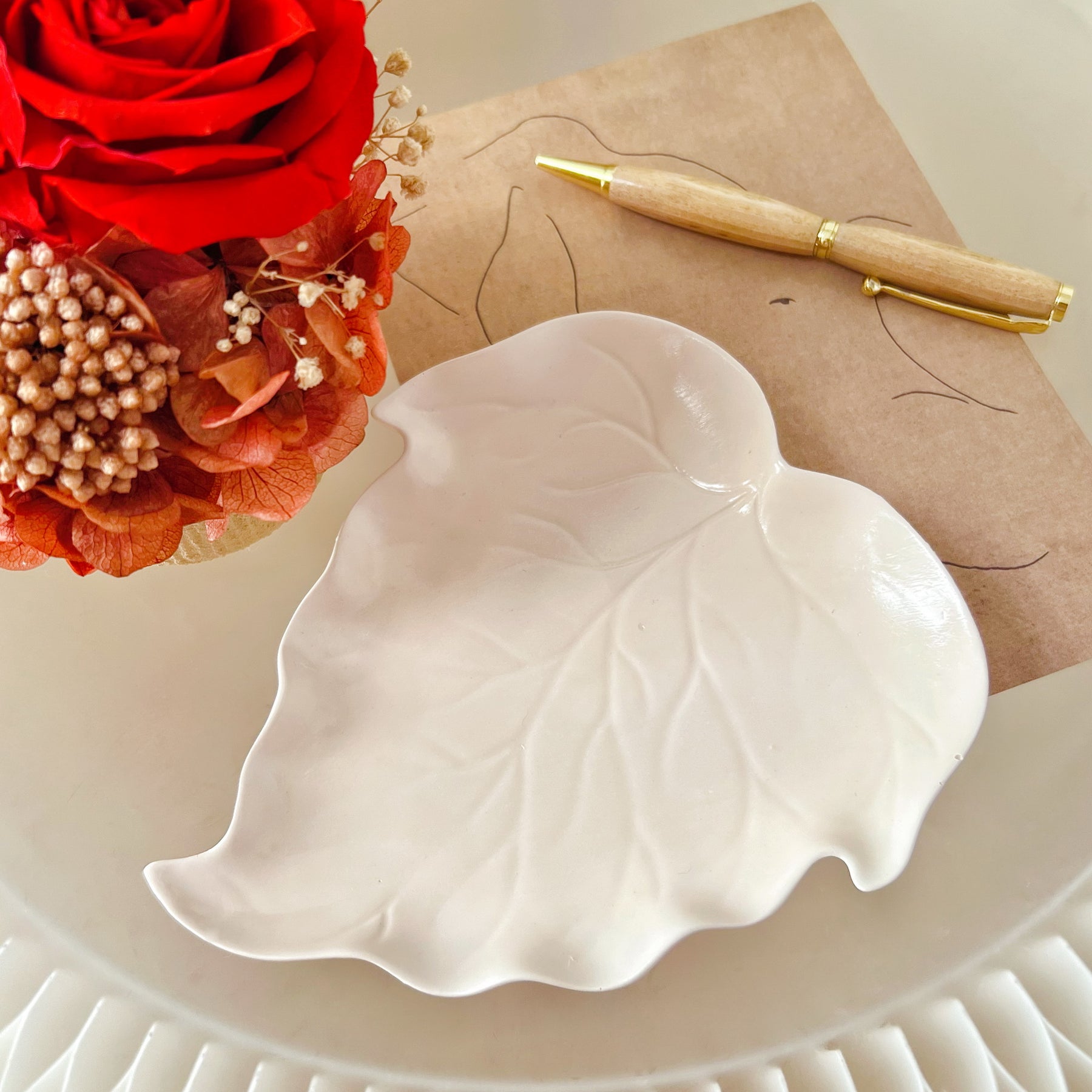 Handcrafted Leaf Shaped Candle Tray - LMJ Candles