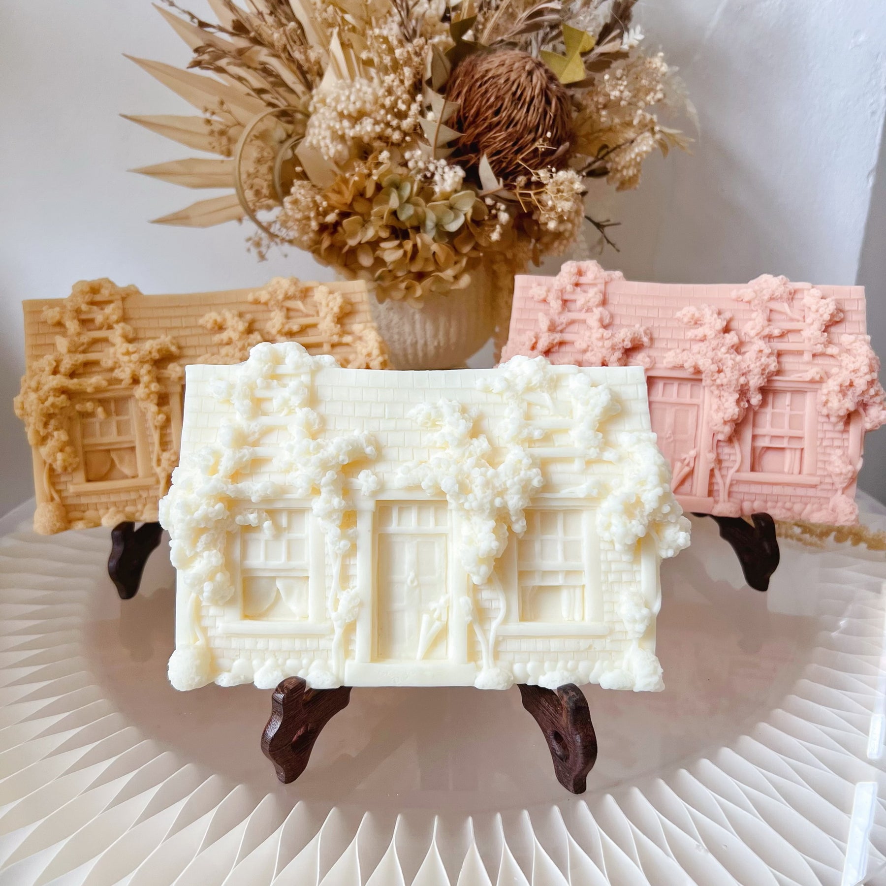 Garden House Scented Soy Wax Tablet - Home Décor | LMJ Candles