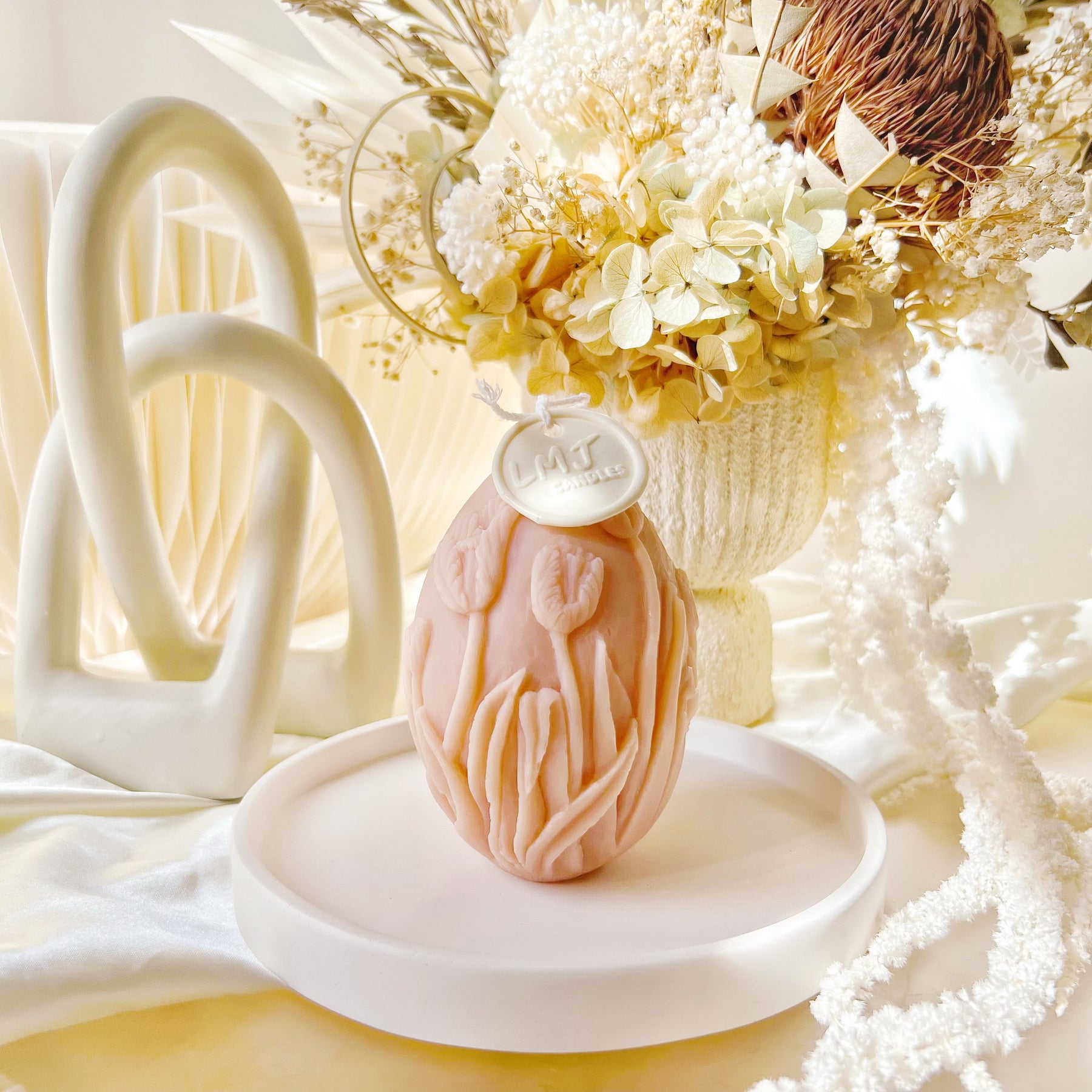 Carved Tulip Egg Scented Soy Candle - LMJ Candles