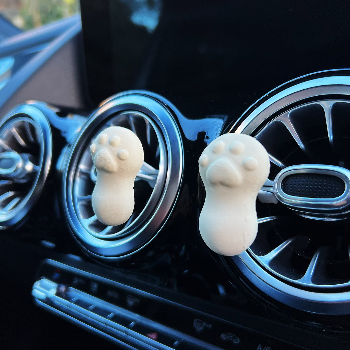 Mini Paw Car Air Freshener - Air Vent Clips | LMJ Candles