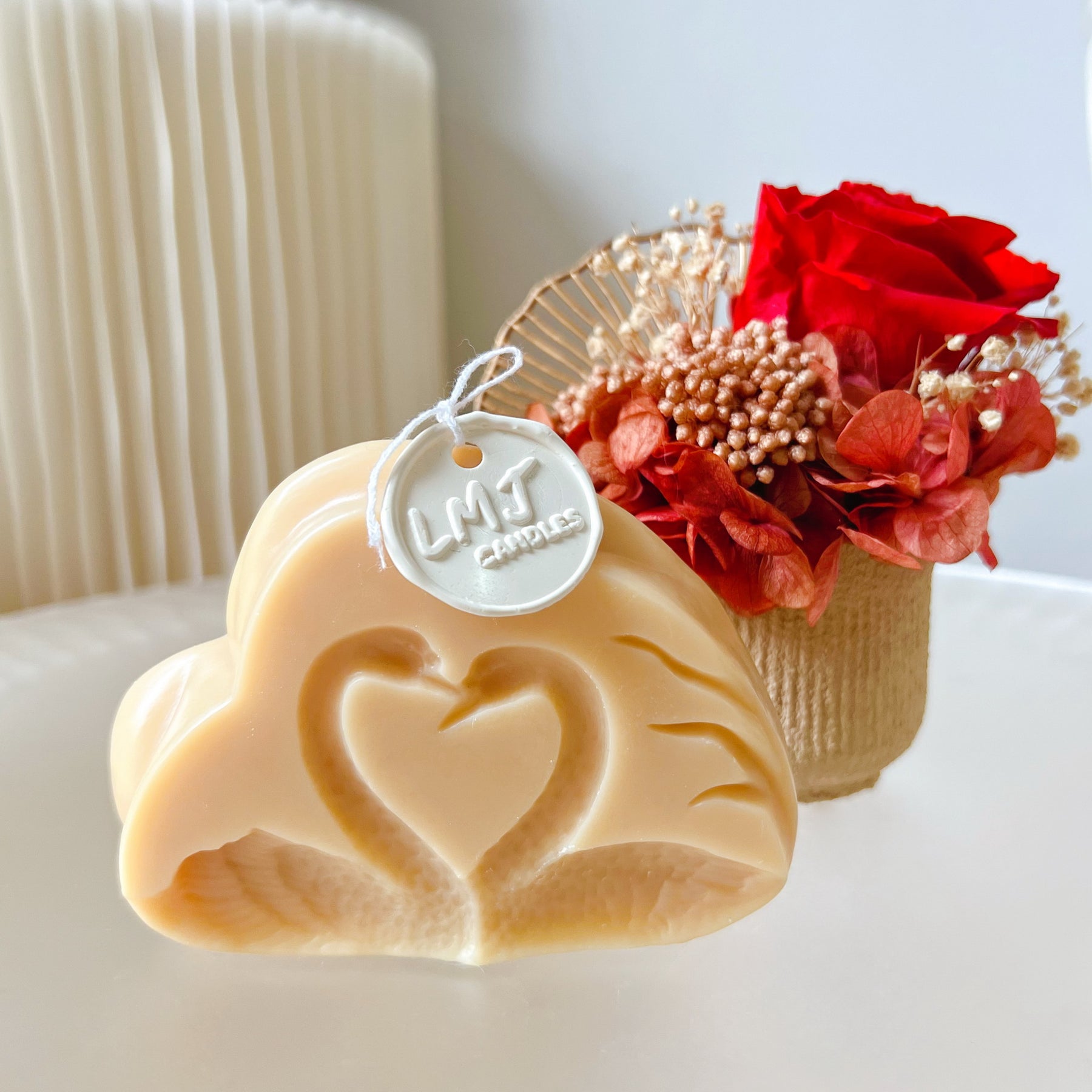 Swan Scented Soy Candle - Valentine's Day Gift | LMJ Candles