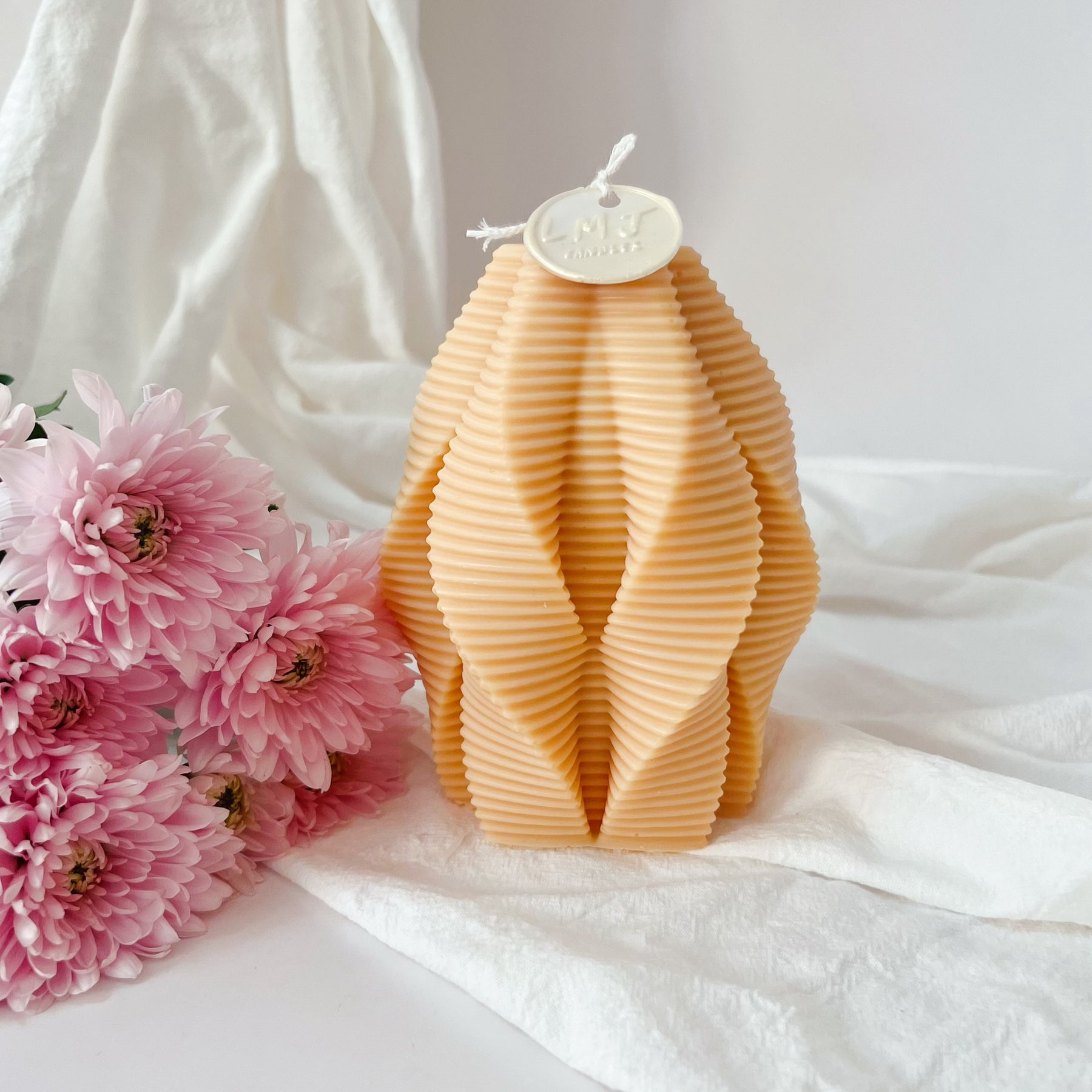 Ribbed Twirl Scented Candle - Captivating Home Décor | LMJ Candles