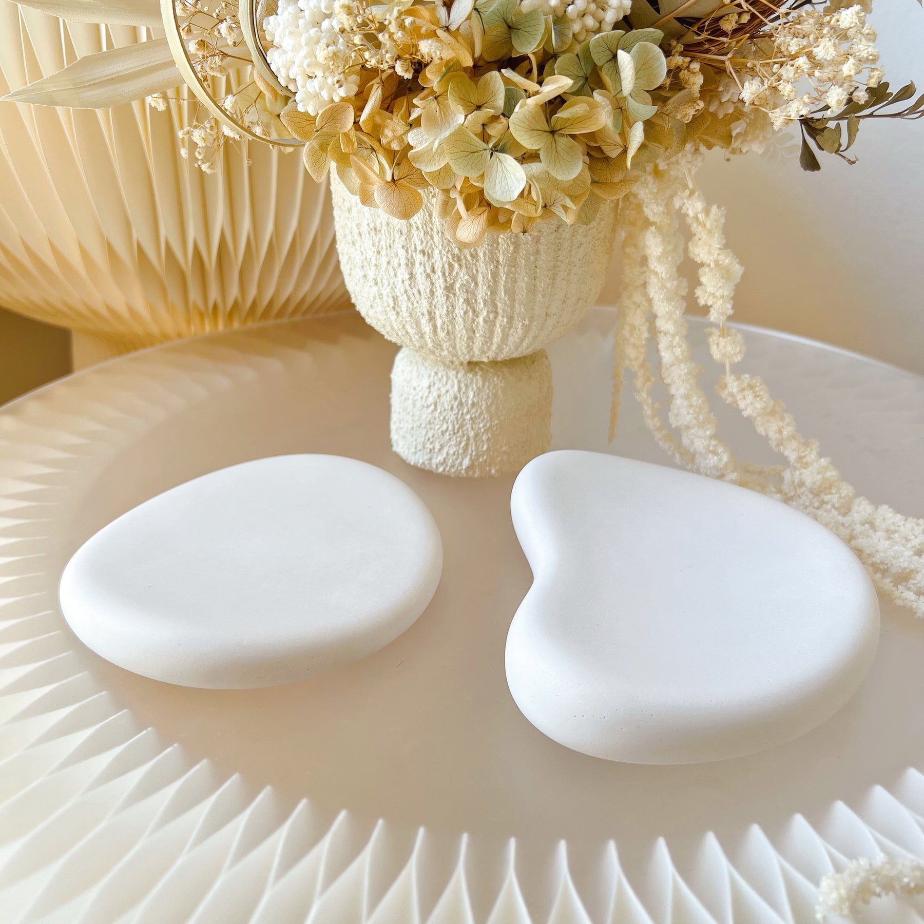 Handcrafted Minimalistic Curved Tray Trinket Dish | LMJ Candles